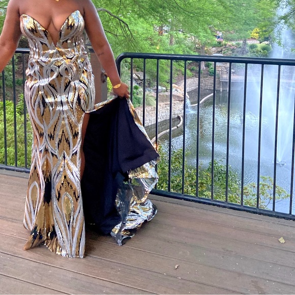 Prom Dress - Picture 2 of 4